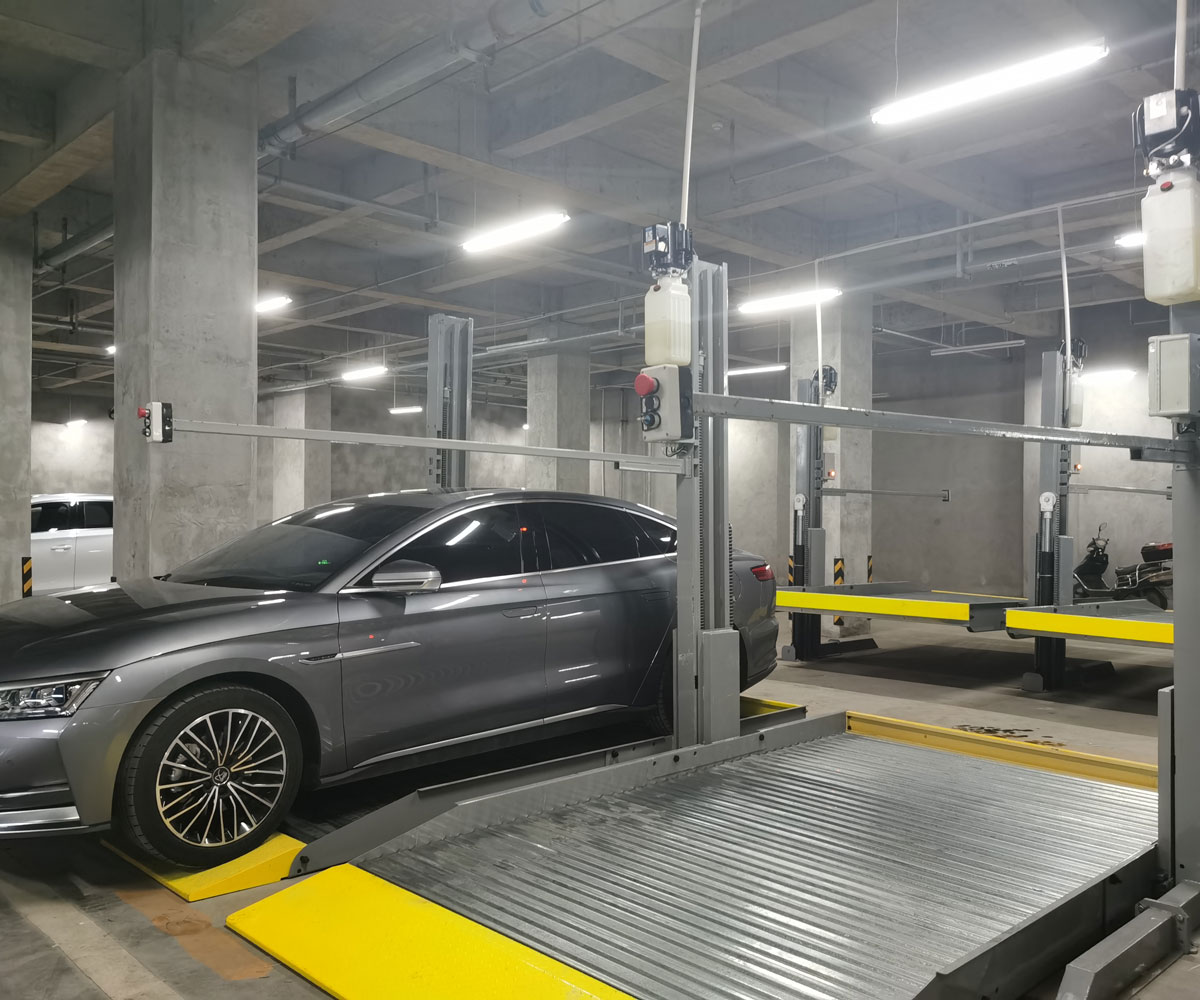 二層簡易升降類機械式停車設(shè)備回購.jpg
